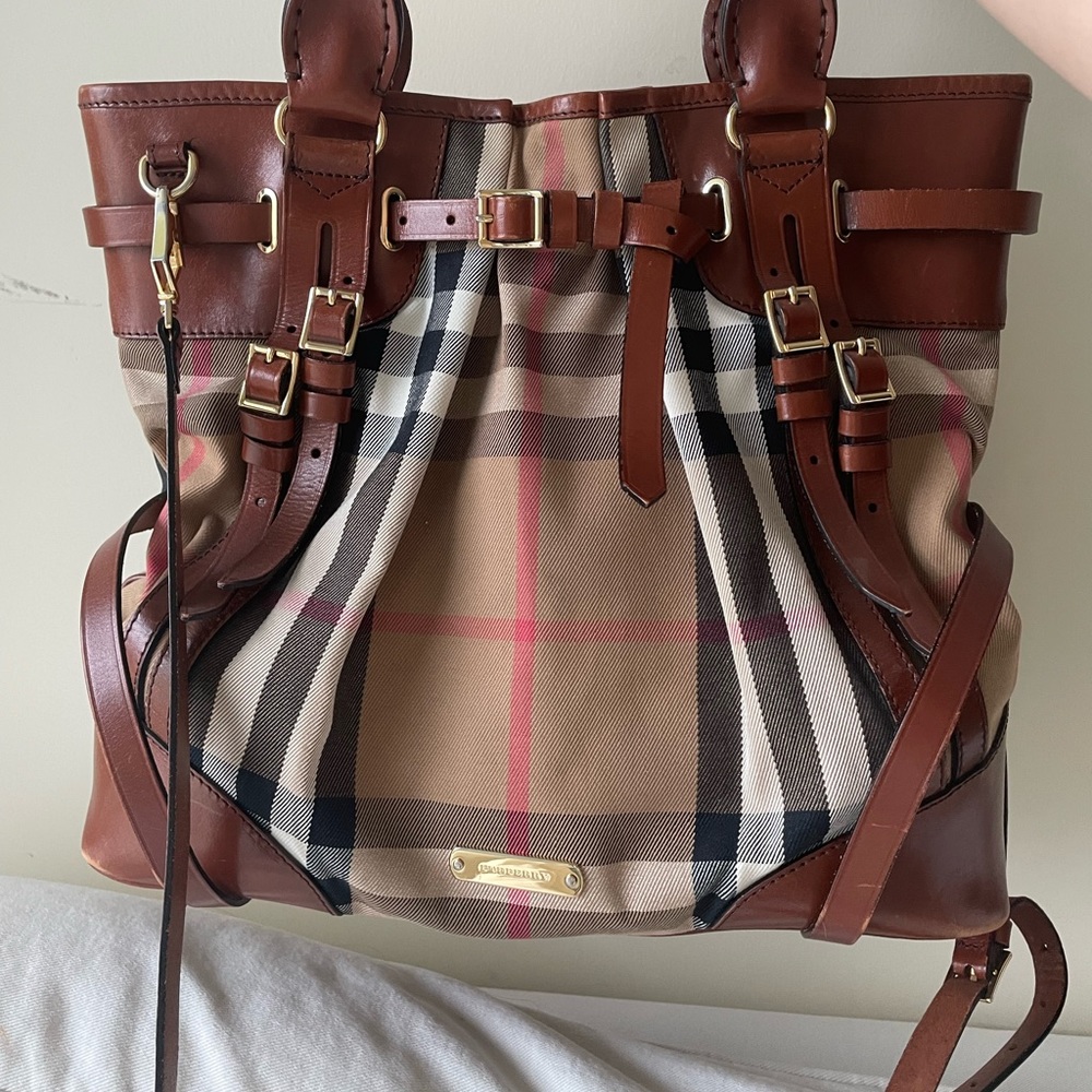 Burberry bag large